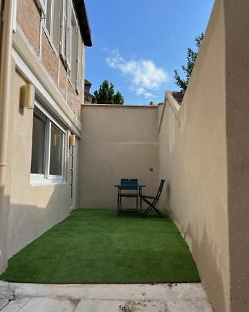 Aparthotel Le Nid Du Cygne Le Blanc Exterior foto